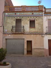 Casa adosada en Carrer cosme toda, 1. Preciosa casa modernista Casa adosada en Carrer cosme toda, 1. Preciosa casa modernista