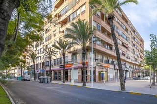 Oficina en Corazón de Jesús. Oficina exterior con vistas a la avenida libertad Oficina en Corazón de Jesús. Oficina exterior con vistas a la avenida libertad