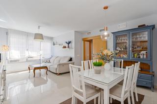 Appartement à Calle nueva 58. Hay pisos que simplemente se sienten como hogar desde el primer Appartement à Calle nueva 58. Hay pisos que simplemente se sienten como hogar desde el primer