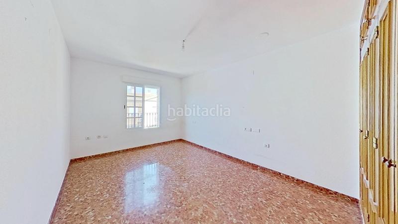 Foto 3d68da3c-c29a-4313-a578-4196f310e10f. Casa a calle principado de asturias travesia b 4 a Motril Foto 3d68da3c-c29a-4313-a578-4196f310e10f. Casa a calle principado de asturias travesia b 4 a Motril