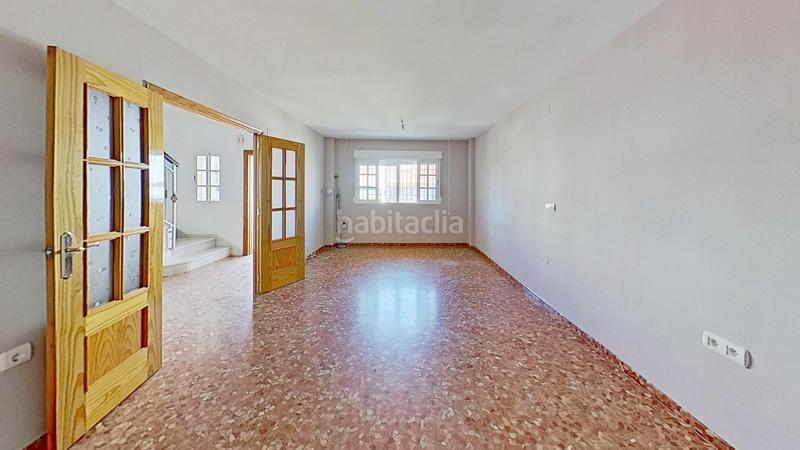 Foto 85374569-93d6-46e1-8ec3-80b9f8e402bb. Casa a calle principado de asturias travesia b 4 a Motril Foto 85374569-93d6-46e1-8ec3-80b9f8e402bb. Casa a calle principado de asturias travesia b 4 a Motril