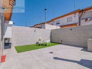 Casa N/a. Venta de casa adosada en peligros zona fonseca Casa N/a. Venta de casa adosada en peligros zona fonseca