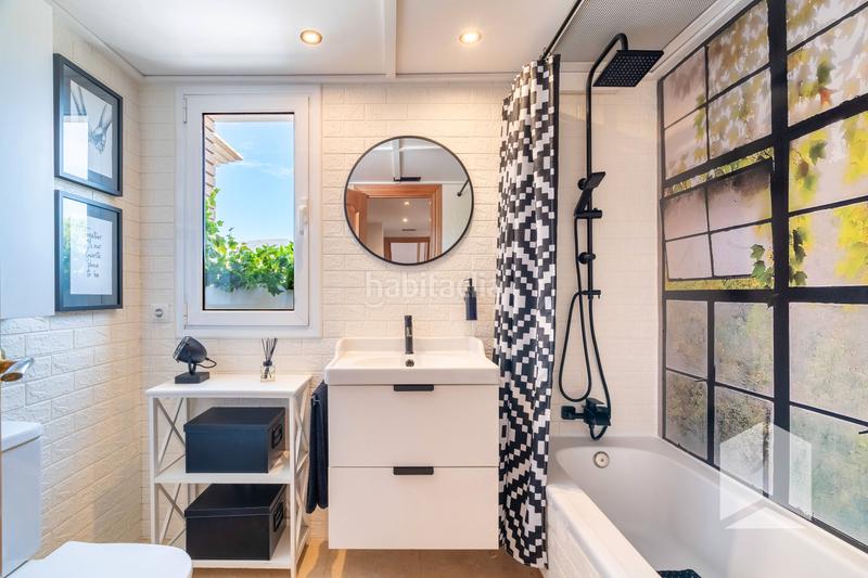 Foto b3aa3f6c-0db8-41d3-8ffc-864b8534b857. Duplex with parking pool in Baixador Castelldefels Foto b3aa3f6c-0db8-41d3-8ffc-864b8534b857. Duplex with parking pool in Baixador Castelldefels