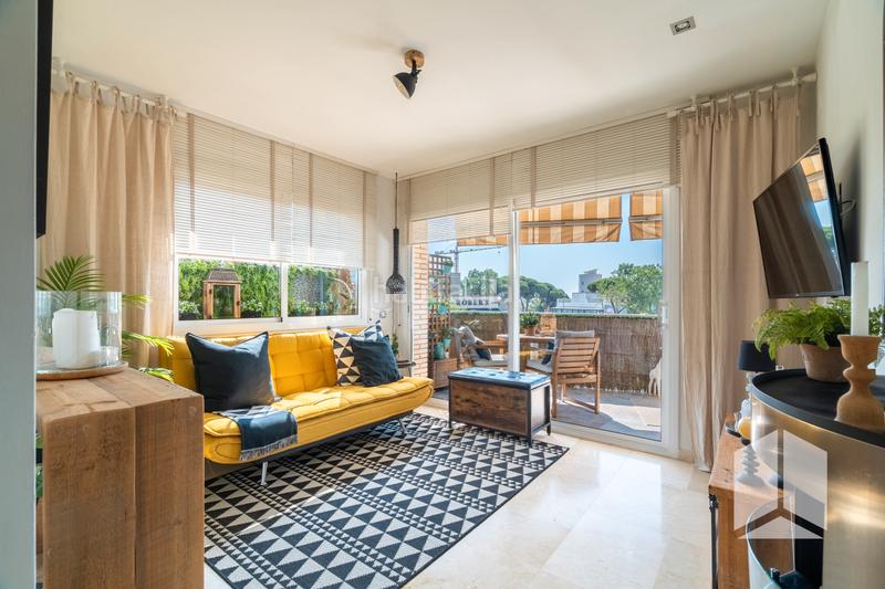 Foto d328ed90-02b0-41bf-bc18-f07c4542f321. Duplex with parking pool in Baixador Castelldefels Foto d328ed90-02b0-41bf-bc18-f07c4542f321. Duplex with parking pool in Baixador Castelldefels