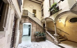 Duplex Blanqueria. Piso en ciutat vella santa caterina Duplex Blanqueria. Piso en ciutat vella santa caterina