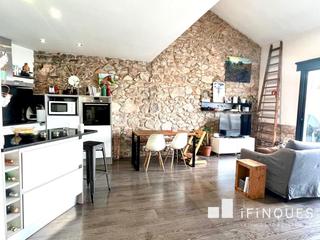 Maison à Poble - Casc Antic. Casa en una sola planta con patio a pie de comedor Maison à Poble - Casc Antic. Casa en una sola planta con patio a pie de comedor