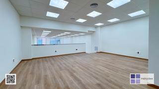 Location Bureau Carrer de rocafort. Nueva oficina con patio en rocafort – reformada y funcional Location Bureau Carrer de rocafort. Nueva oficina con patio en rocafort – reformada y funcional