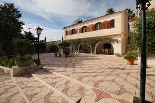 Xalet en Las Trescientas-San Francisco-Ciudad Vergel. Gran finca tradicional en elda Xalet en Las Trescientas-San Francisco-Ciudad Vergel. Gran finca tradicional en elda