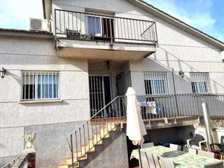 Casa  D'isidre nonell. Urb. cal estaper, casa con piscina Casa  D'isidre nonell. Urb. cal estaper, casa con piscina