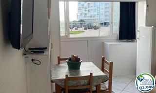 Estudi  Moxo 1-12. Estudio en primera linea en empuria Estudi  Moxo 1-12. Estudio en primera linea en empuria