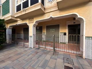 Local Comercial a Medico mohamed al shafra. Local com. en venta en crevillent. Local Comercial a Medico mohamed al shafra. Local com. en venta en crevillent.