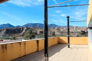 Edifici a Calle castaños 4. Residencia de mayores o proyecto de turismo rural en santa cruz Edifici a Calle castaños 4. Residencia de mayores o proyecto de turismo rural en santa cruz