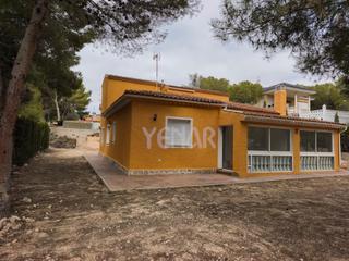 Chalet à Tibi. Chalet en urbanización terol Chalet à Tibi. Chalet en urbanización terol