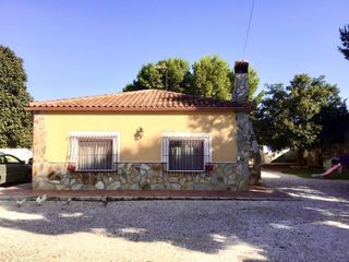 Finca rústica en Albatera. Vive en el campo con todo lujo de comodidades Finca rústica en Albatera. Vive en el campo con todo lujo de comodidades