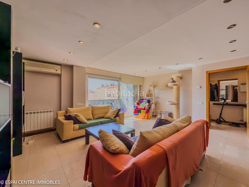 Foto 5a5f2ddf-fb88-46b2-8398-a0b01e34dac6. Dúplex  con 4 habitaciones con plaza de aparcamiento y trastero en Terrassa Foto 5a5f2ddf-fb88-46b2-8398-a0b01e34dac6. Dúplex  con 4 habitaciones con plaza de aparcamiento y trastero en Terrassa