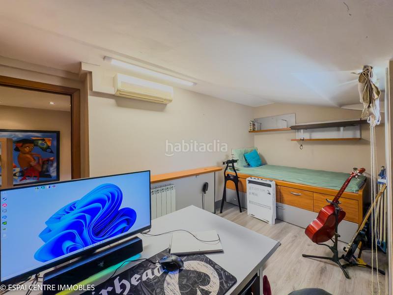 Foto b1333629-e41d-4254-ab8d-45eddde6e167. Dúplex  con 4 habitaciones con plaza de aparcamiento y trastero en Terrassa Foto b1333629-e41d-4254-ab8d-45eddde6e167. Dúplex  con 4 habitaciones con plaza de aparcamiento y trastero en Terrassa