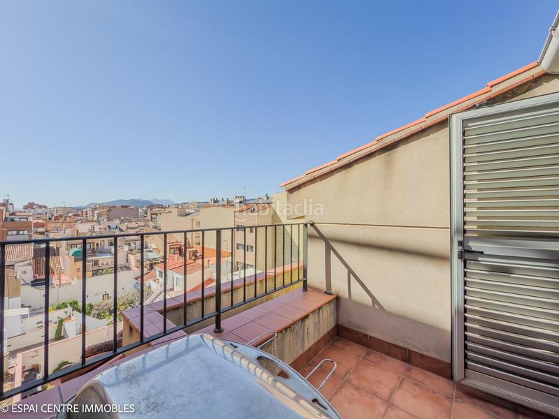 Foto d57d5a53-3d4f-41d8-8a71-8cf91a95c83d. Dúplex  con 4 habitaciones con plaza de aparcamiento y trastero en Terrassa Foto d57d5a53-3d4f-41d8-8a71-8cf91a95c83d. Dúplex  con 4 habitaciones con plaza de aparcamiento y trastero en Terrassa