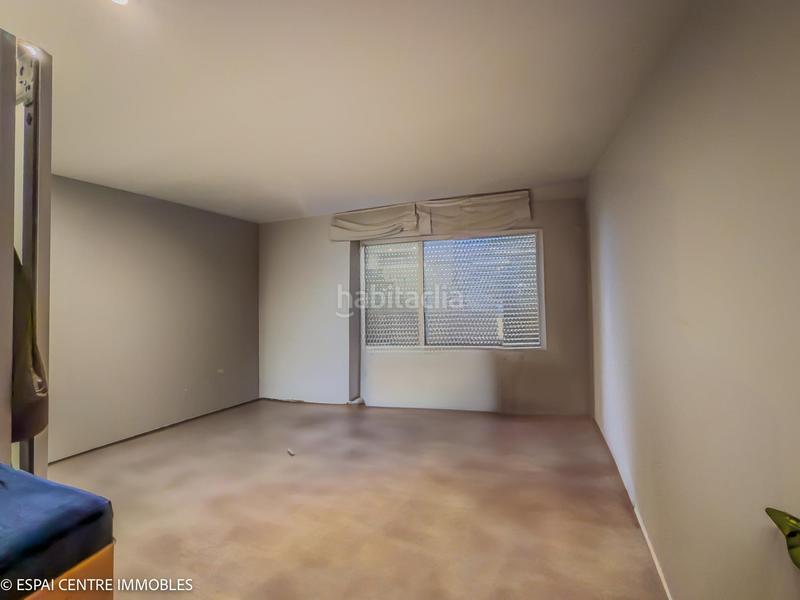 Foto f127de65-776b-4ac4-9764-4dbbecdd0717. Dúplex  con 4 habitaciones con plaza de aparcamiento y trastero en Terrassa Foto f127de65-776b-4ac4-9764-4dbbecdd0717. Dúplex  con 4 habitaciones con plaza de aparcamiento y trastero en Terrassa