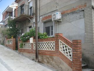 Planta baja en Flix. Planta baixa amb pati Planta baja en Flix. Planta baixa amb pati