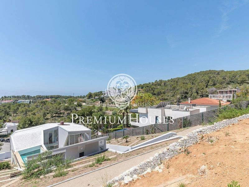 Foto 6f86df85-a2e1-42db-9ddb-1202c3c110fa. Casa amb calefacció aparcament piscina a Can Girona - Terramar - Vinyet Sitges Foto 6f86df85-a2e1-42db-9ddb-1202c3c110fa. Casa amb calefacció aparcament piscina a Can Girona - Terramar - Vinyet Sitges