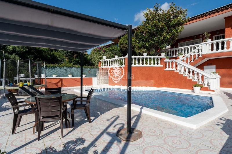 Foto 78133db2-52e1-4cd5-aa00-4bdff1652f63. Casa amb calefacció aparcament piscina a Montmar Castelldefels Foto 78133db2-52e1-4cd5-aa00-4bdff1652f63. Casa amb calefacció aparcament piscina a Montmar Castelldefels