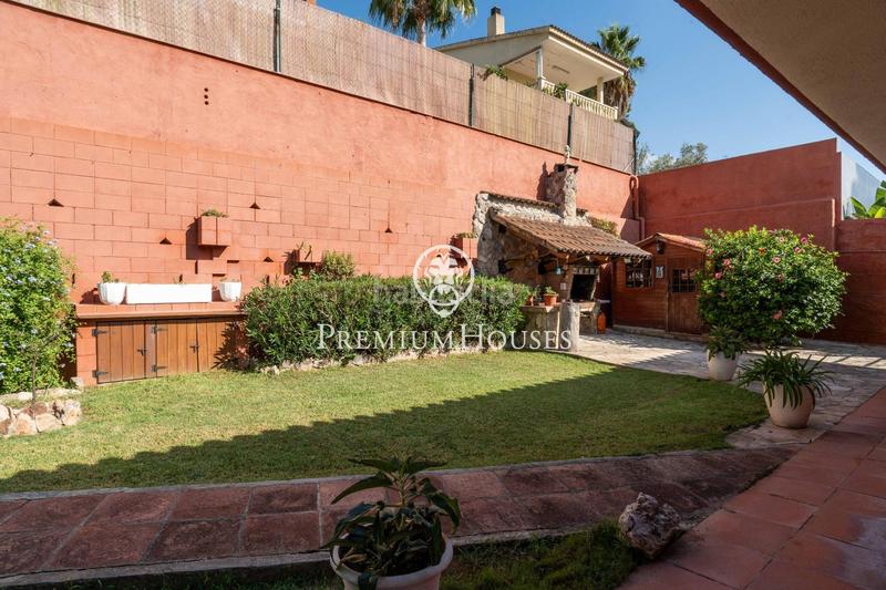Foto 8a460819-02f8-4db5-aa65-9e303ebe4fb9. Casa amb calefacció aparcament piscina a Montmar Castelldefels Foto 8a460819-02f8-4db5-aa65-9e303ebe4fb9. Casa amb calefacció aparcament piscina a Montmar Castelldefels