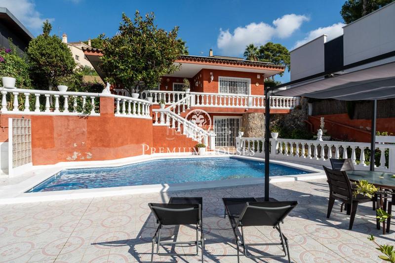 Foto dd213645-8700-4c03-96a7-dda5decb703f. Casa amb calefacció aparcament piscina a Montmar Castelldefels Foto dd213645-8700-4c03-96a7-dda5decb703f. Casa amb calefacció aparcament piscina a Montmar Castelldefels
