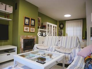 Casa adossada  Avenida de las palmeras. Se vende casa de 4 habs 3 baños villanueva del ariscal sevilla Casa adossada  Avenida de las palmeras. Se vende casa de 4 habs 3 baños villanueva del ariscal sevilla