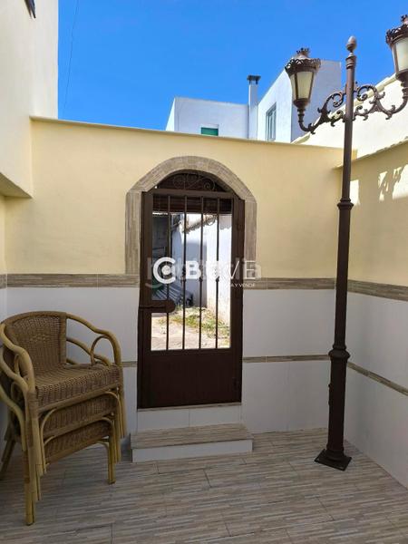 Foto ab6b91c2-5be4-4b0e-9165-46d4832d35f6. Casa adossada amb calefacció aparcament a Centro Lucena Foto ab6b91c2-5be4-4b0e-9165-46d4832d35f6. Casa adossada amb calefacció aparcament a Centro Lucena