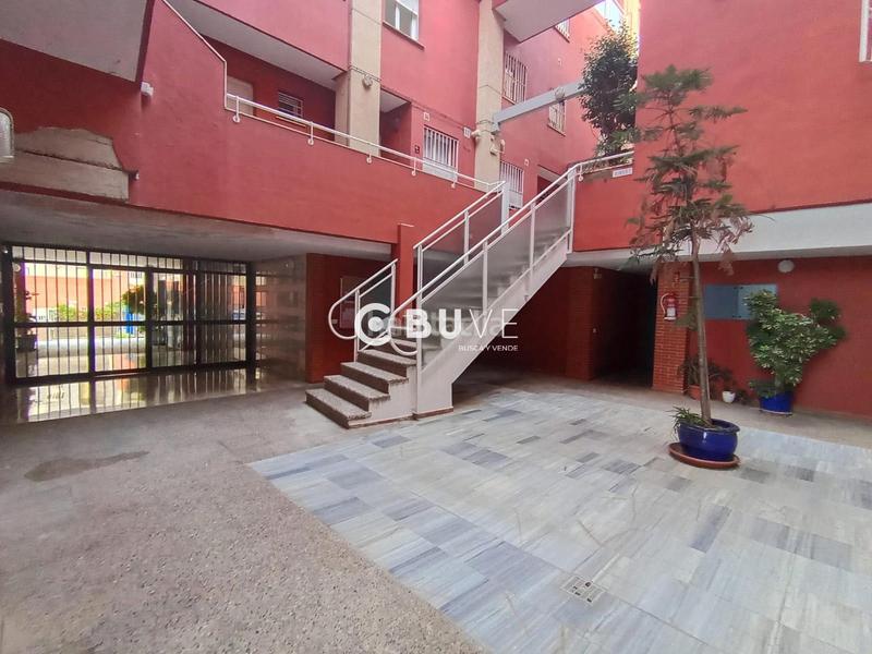 Foto 358af142-5a67-4db8-86e0-3928bf51f834. Dúplex amb aparcament piscina a Barrio Alto San Juan de Aznalfarache Foto 358af142-5a67-4db8-86e0-3928bf51f834. Dúplex amb aparcament piscina a Barrio Alto San Juan de Aznalfarache