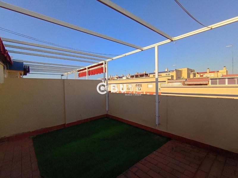 Foto b3e5bd78-c10e-4147-8866-700ab005c0f3. Dúplex amb aparcament piscina a Barrio Alto San Juan de Aznalfarache Foto b3e5bd78-c10e-4147-8866-700ab005c0f3. Dúplex amb aparcament piscina a Barrio Alto San Juan de Aznalfarache