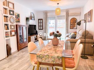 Duplex  Cornisa azul. Dúplex reformado con terraza en cornisa azul  piscina, pádel, fú Duplex  Cornisa azul. Dúplex reformado con terraza en cornisa azul  piscina, pádel, fú