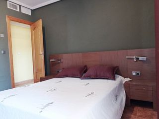 Dúplex Zona mercadona. - buen tamaño - Dúplex Zona mercadona. - buen tamaño -