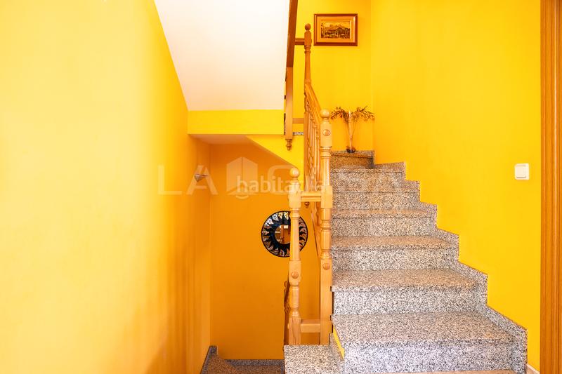 Foto f2e7f514-0f3f-4d80-a8b8-a6ac1c7b4ec3. Casa adossada amb calefacció aparcament a Font Verda Granollers Foto f2e7f514-0f3f-4d80-a8b8-a6ac1c7b4ec3. Casa adossada amb calefacció aparcament a Font Verda Granollers