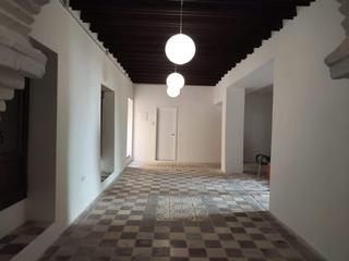 Lloguer Local Comercial a Perchel Norte. Local con tanto espacio como encanto Lloguer Local Comercial a Perchel Norte. Local con tanto espacio como encanto