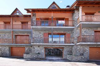 Casa adossada Devesa de saga. Disfrutar en familia en ger Casa adossada Devesa de saga. Disfrutar en familia en ger