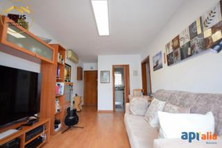 Pis a Zona Alta. Piso en venta con parking incluido en el centro de premia de mar Pis a Zona Alta. Piso en venta con parking incluido en el centro de premia de mar