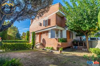 Casa adossada a Califòrnia-Santa Madrona. Vivir en el maresme es todo un lujo. casa en venta en el masnou Casa adossada a Califòrnia-Santa Madrona. Vivir en el maresme es todo un lujo. casa en venta en el masnou