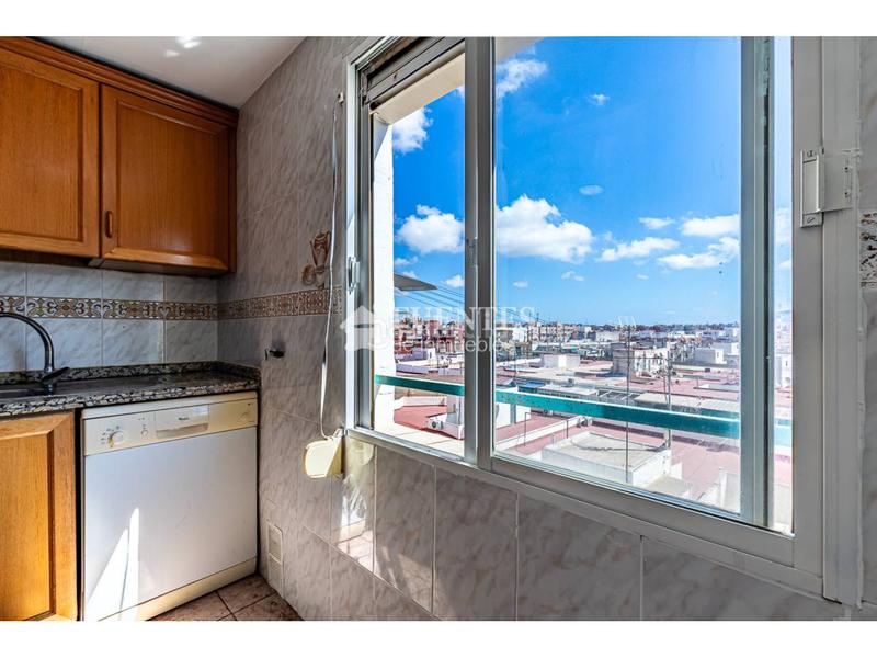 Foto 6130a1da-edd9-441d-907c-8ff3c4c721a3. Àtic a Carolinas Altas Alicante Foto 6130a1da-edd9-441d-907c-8ff3c4c721a3. Àtic a Carolinas Altas Alicante