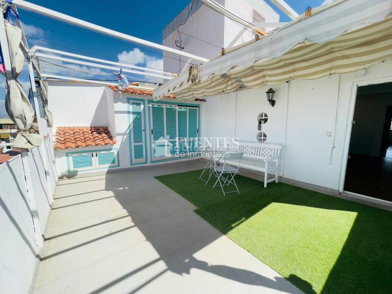 Foto 8fb3bd3d-5dae-4143-b445-1f78d6c32a1a. Àtic a Carolinas Altas Alicante Foto 8fb3bd3d-5dae-4143-b445-1f78d6c32a1a. Àtic a Carolinas Altas Alicante