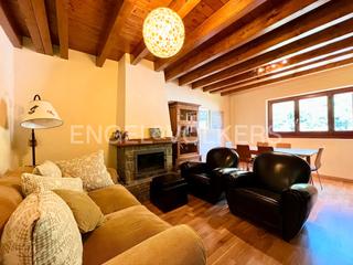 Duplex Carrèr dera laca 13. Excelente dúplex con entrada independiente Duplex Carrèr dera laca 13. Excelente dúplex con entrada independiente