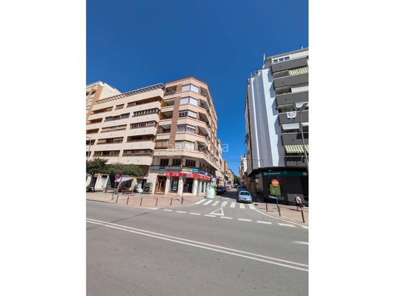 Foto 96f81205-6964-46c3-b10e-6a6d9aab0802. Attique dans Plaza Castelar - Mercado Central Elda Foto 96f81205-6964-46c3-b10e-6a6d9aab0802. Attique dans Plaza Castelar - Mercado Central Elda