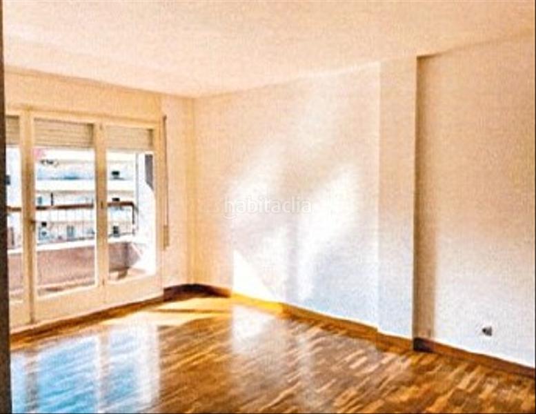 Foto b2c57cc1-ac47-4443-9714-bdbf3536e702. Flat with heating in Eixample Nord Girona Foto b2c57cc1-ac47-4443-9714-bdbf3536e702. Flat with heating in Eixample Nord Girona