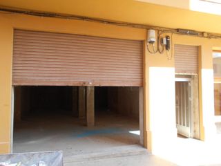 Miete Erdgeschoss in Elías martínez 10. Local comercial a pie de calle con dos puertas de acceso. Miete Erdgeschoss in Elías martínez 10. Local comercial a pie de calle con dos puertas de acceso.