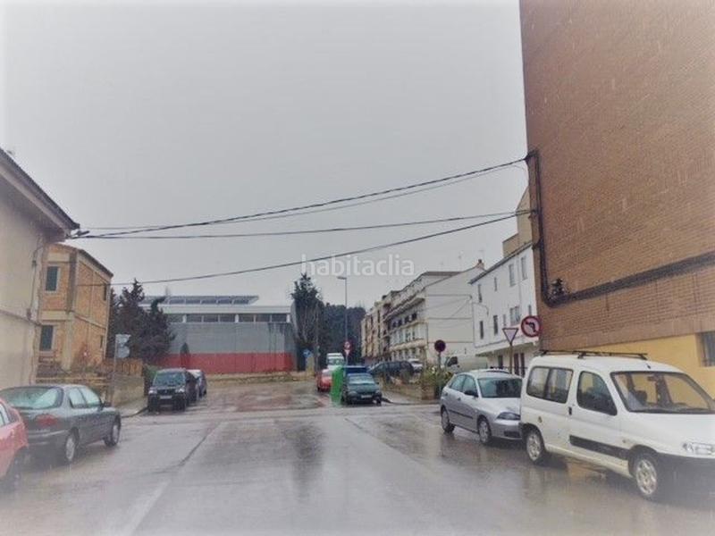 Foto 68a0ebfd-0529-438f-8b28-5e5999096177. Aparcament cotxe a Requena Foto 68a0ebfd-0529-438f-8b28-5e5999096177. Aparcament cotxe a Requena