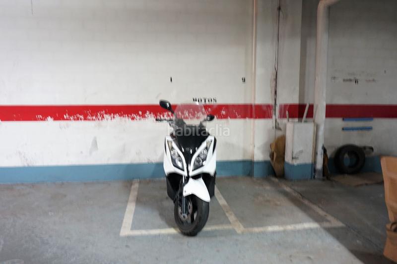 Foto 8c215014-b375-4e2b-b98d-aad5614b8293. Alquiler parking coche en maestro alonso 8 en Requena Foto 8c215014-b375-4e2b-b98d-aad5614b8293. Alquiler parking coche en maestro alonso 8 en Requena