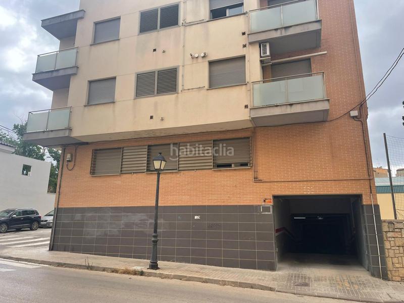 Foto b653f68d-6bd0-4a46-bd36-d5def12ac0d7. Autoparkplatz in calle de chera 8 in Requena Foto b653f68d-6bd0-4a46-bd36-d5def12ac0d7. Autoparkplatz in calle de chera 8 in Requena