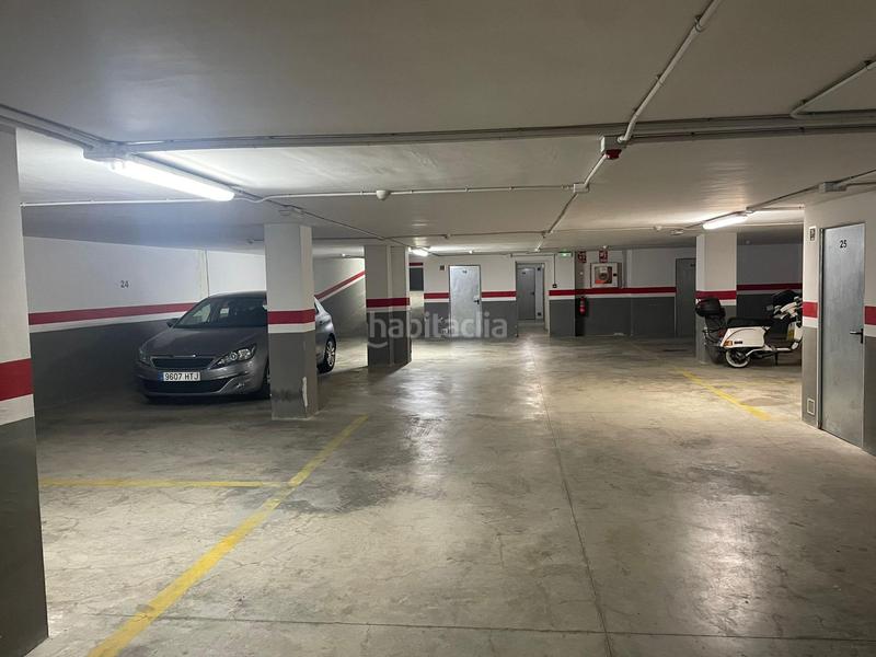 Foto ba985970-a5ef-4fd3-8606-976ff3f17da5. Autoparkplatz in calle de chera 8 in Requena Foto ba985970-a5ef-4fd3-8606-976ff3f17da5. Autoparkplatz in calle de chera 8 in Requena