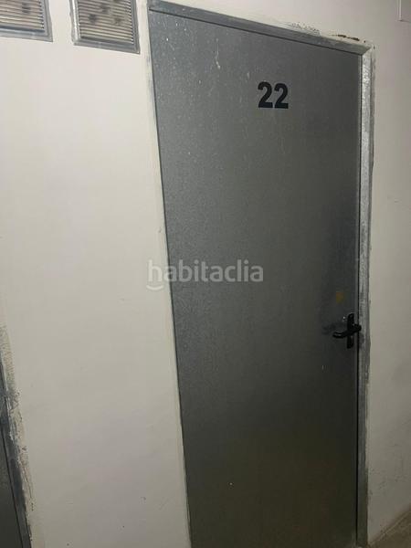 Foto d4bf4572-c7d8-44a2-972f-7a541d3e6f33. Autoparkplatz in calle de chera 8 in Requena Foto d4bf4572-c7d8-44a2-972f-7a541d3e6f33. Autoparkplatz in calle de chera 8 in Requena