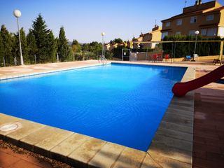 Maison jumelée à Geranios 21. Chalet pareado en urbanización san jose, con piscina comunitaria Maison jumelée à Geranios 21. Chalet pareado en urbanización san jose, con piscina comunitaria